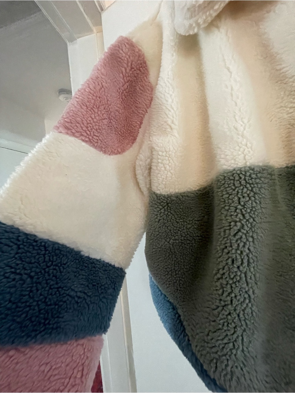 VIGOSS Cozy Colorblock Sherpa Jacket - Cream, Pink, Blue, Green - Size XL - Picture 5 of 9